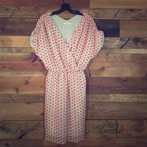 Cute printed dress with cap sleeves